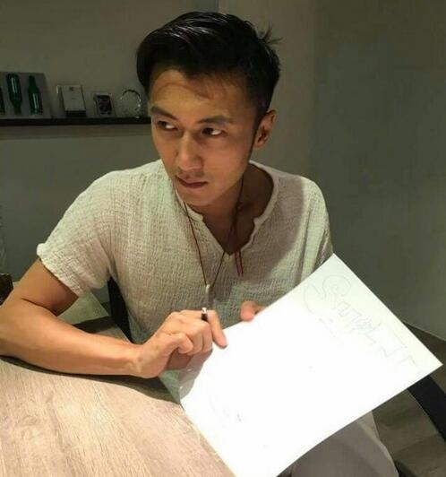 谢霆锋手绘内涵图疑怼宋祖德 为护女友王菲爆粗口被赞可爱