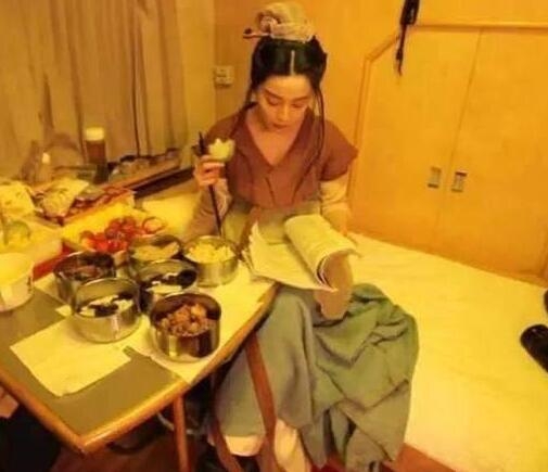7张图片看出演员和戏子的区别 60岁潘长江让人刮目相看