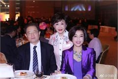 刘晓庆75岁富豪老公罕见露面 苦追女方30年婚后送