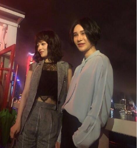 张韶涵尚雯婕同框对比辣眼睛 都是35岁一个精灵少女另一个似蜡像