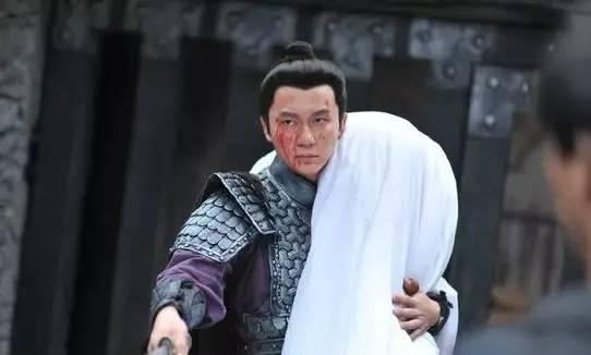 范冰冰嫌屁股大拍戏拒正对镜头 李晨说的10个字让她很尴尬
