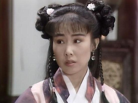 还记得新白娘子传奇的碧莲吗?她恋爱十几年没结婚 现身家过亿