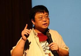 《你的名字》导演新海诚被曝出轨搞不伦恋 网友差点以为是罗永浩