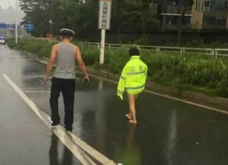 女子约网友被拒裸奔