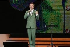 费玉清演唱会上讲新段子：小英妈妈去隆乳 结局