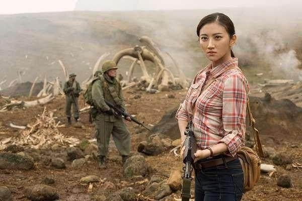 章子怡加盟哥斯拉2 一细节暗示她出演的角色可能是景甜女儿