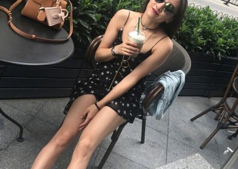 何雯娜晒生活美照