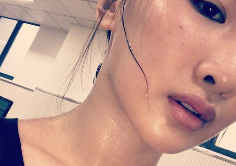 何雯娜晒生活美照