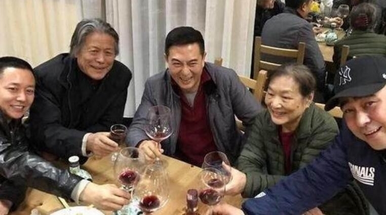 半个演艺圈都去她家蹭饭