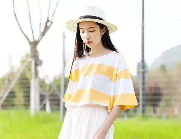 白色裙子怎么搭配