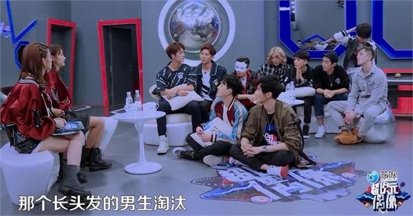 SNH48黄婷婷节目跟小鲜肉开玩笑被爆粗大骂 何炅脸色都变了