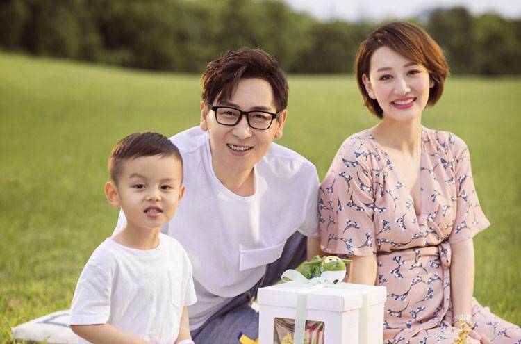 李好老婆郭晓敏怀孕嗮照 郭晓敏个人资料家庭背