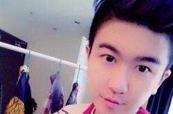 男星炫豪华朋友圈 张大大手握半个娱乐圈