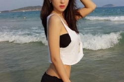 刘晓宇女友晒近照 集性感和清纯于一身