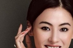 张柏芝穿背心直播 谢霆锋儿子搞怪抢镜画面好温
