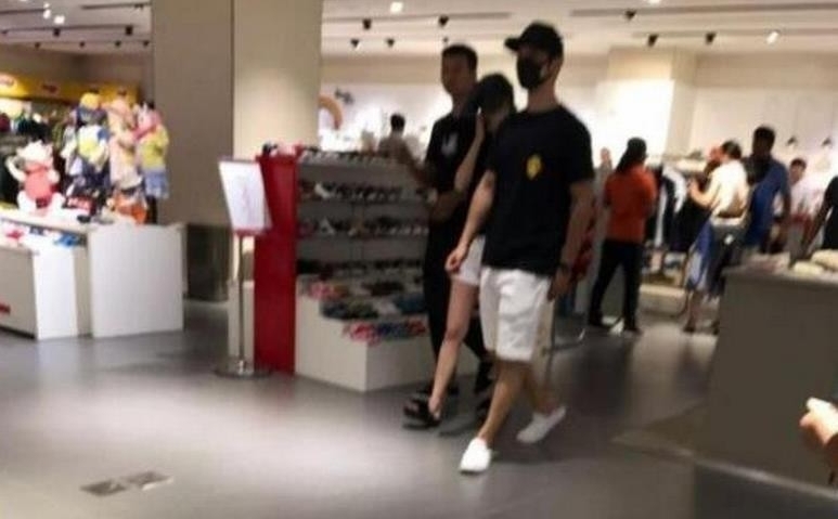 Baby黄晓明情侣装
