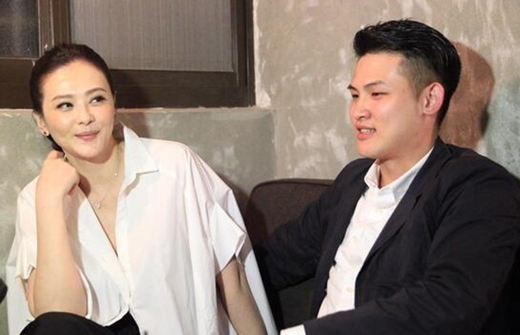 萧淑慎带小男友秀恩爱