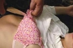 嫌老婆丑猥亵女子 6位美女被劫财又劫色（图）