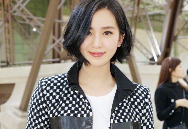 刘诗诗亮相巴黎时装周