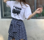 夏日出门扮靓小密招，全靠优雅无比的半身裙