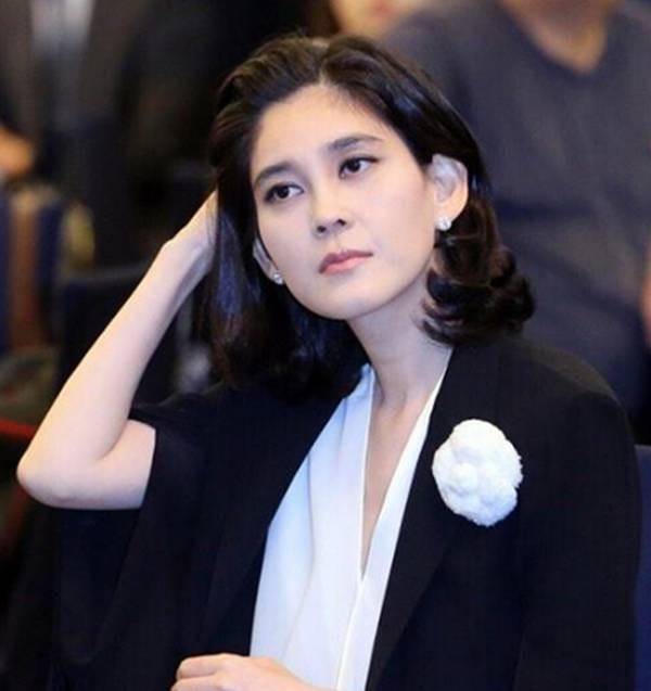 韩首富女儿嫁父亲保镖 婚后丈夫两度轻生被救最终离婚