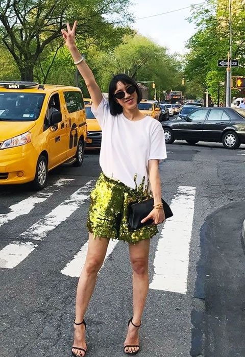谁说短裤是少女们的专属 熟女这样穿短裤也很高级(图6)