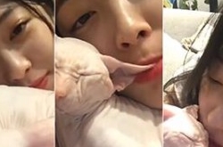 雪莉直播和猫玩耍 雪莉性情大变直播狂虐小猫咪