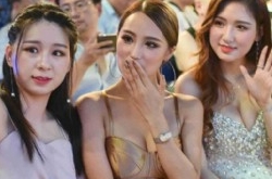 胸模决赛热浪胸涌 性感美女完美身材吸尽眼球