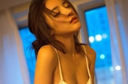 司机强奸中国游客 女游客惨遭变态司机侮辱身体