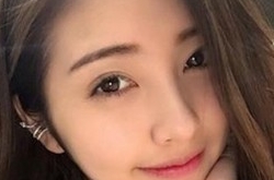 曝王思聪分手送房 网红豆得儿被甩哭了一整夜