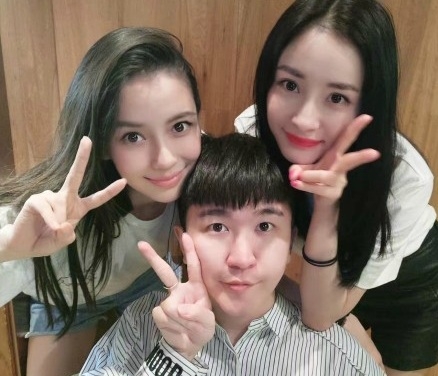 黄晓明baby杨幂霍建华等一众明星深夜K歌 又有张大大