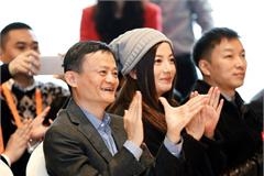 赵薇与马云私下关系曝光 女儿小四月这样称呼马