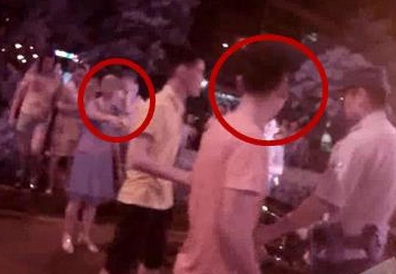离婚9年不准恋爱