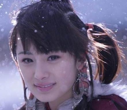 杨幂爸爸晒16岁侄女杨尤拉中考成绩 仅扣13分吐槽幂幂弱爆了
