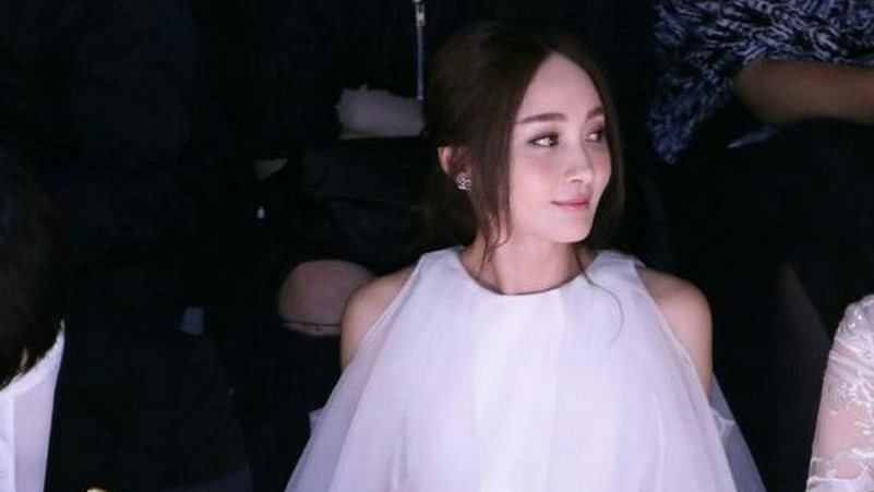 姚笛与神秘男子约会