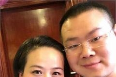 岳云鹏妻子推行李被指像保姆7个字怼网友 一千块