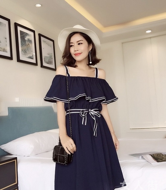 小性感露肩装，今夏你穿对了吗？(图10)