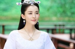 古力娜扎拍戏走光 又被网友讽刺责骂