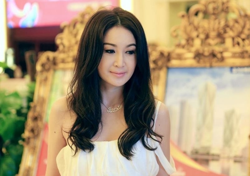 温碧霞什么不生孩子