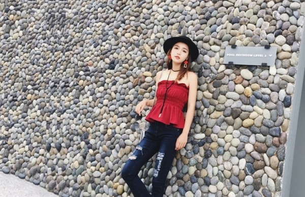 夏日性感美腻的抹胸露肩装 夏天流行什么款式的抹胸露肩装