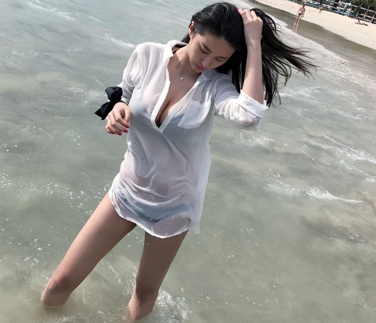 刘晓宇女友晒近照