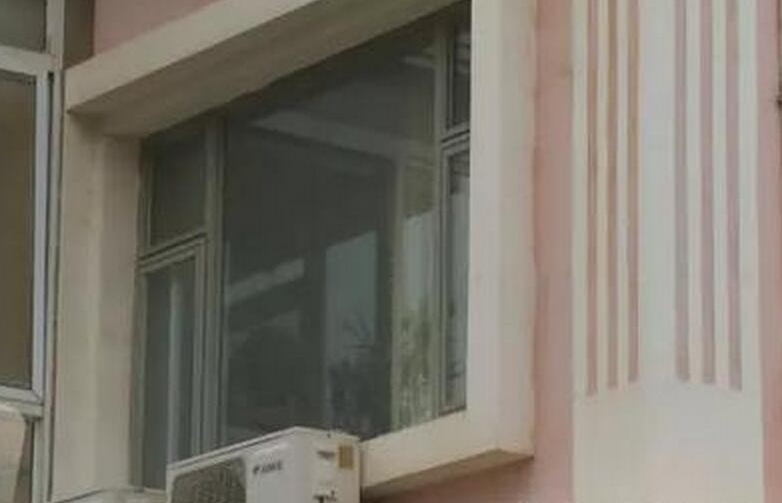 家中裸体被投诉