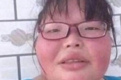 最美校花超两百斤 大脸臃肿犹如欧巴桑太恐怖