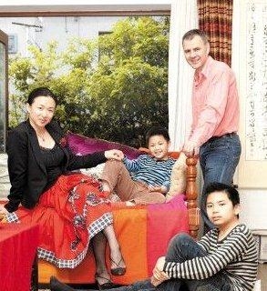 金星被儿子同学嘲笑曾是男人 儿子的9回应让她倍感骄傲