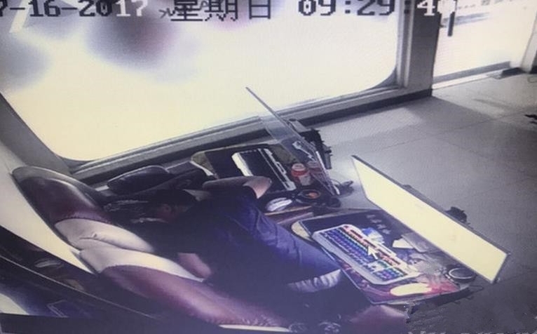 小伙网吧被下药猥亵