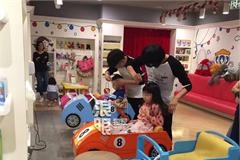 一年不见韩小野变成这样剪头发嘟嘴仍很萌 弟弟