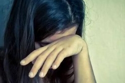12岁女孩被性侵怀孕 遭多名男子强奸导致怀