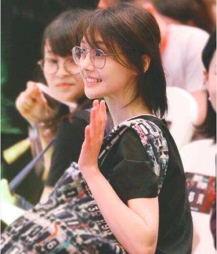 狂!郑爽自曝有10个代言在谈资源顶级 没导演说过我演技不好
