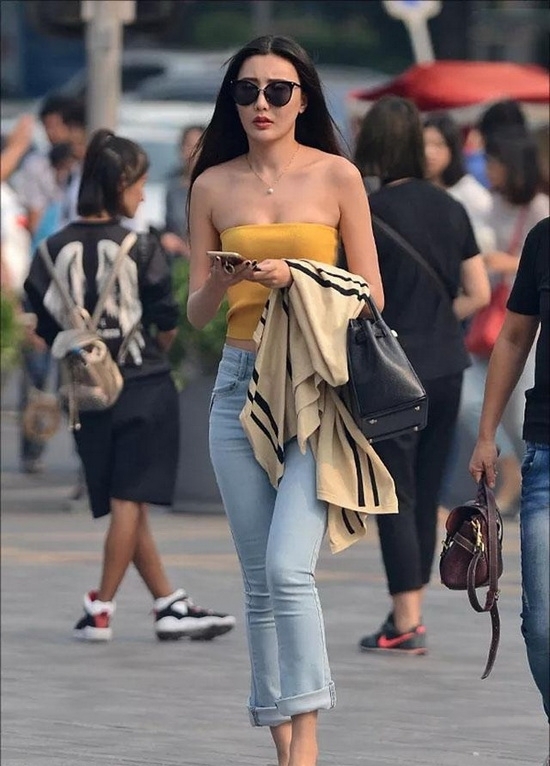 6月北京街拍，夏季独有的养眼风景线(图3)