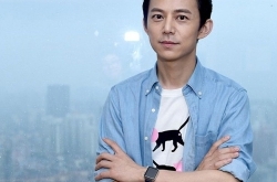何炅首次回应发飙事件 称是耻辱：真正错的人是